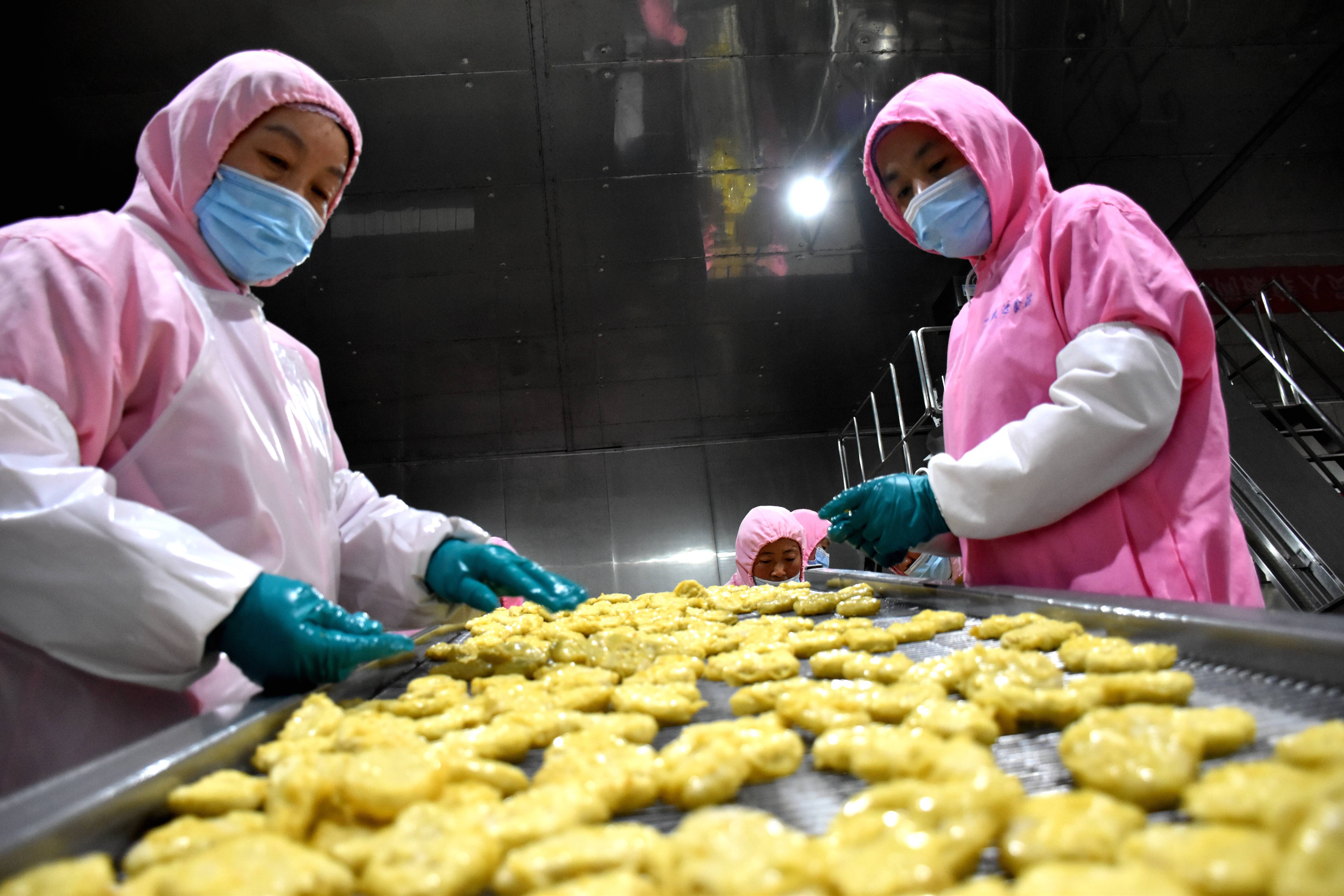 諸城石橋子 食品銷售新路徑，奮力把預(yù)制菜做成鄉(xiāng)村振興的“硬菜”